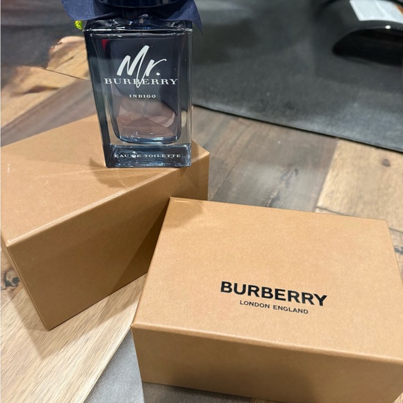 Burberry Beige Gift Box with White Label